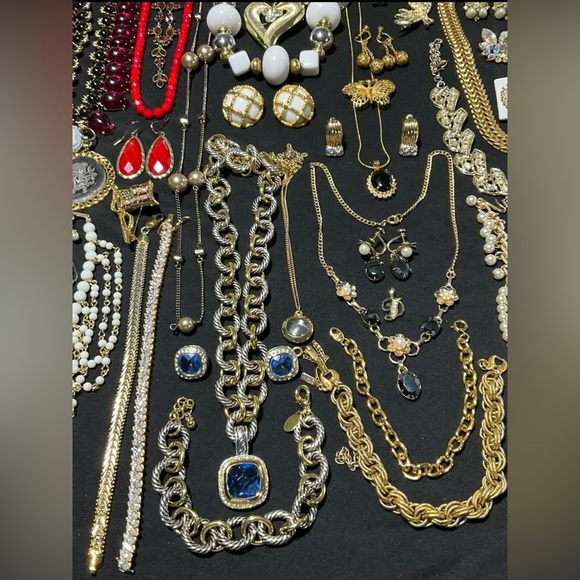 🧨 3 LB ALL SIGNED/HIGH END Jewelry Lot~MOST necklaces signed +earrings bracelets - Picture 6 of 11
